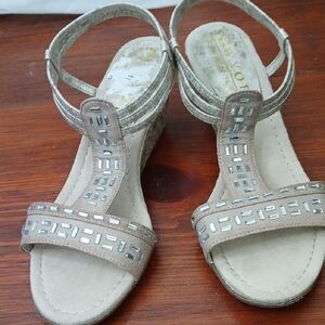 Source Unknown Tan Wedge Sandals with Silver Mirror Accents